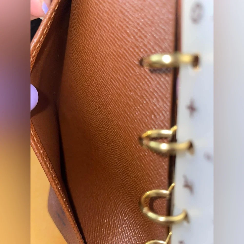 ♥️Sold♥️LV SMALL RING AGENDA COVER 
in Monogram♥️ - Picture 12 of 13